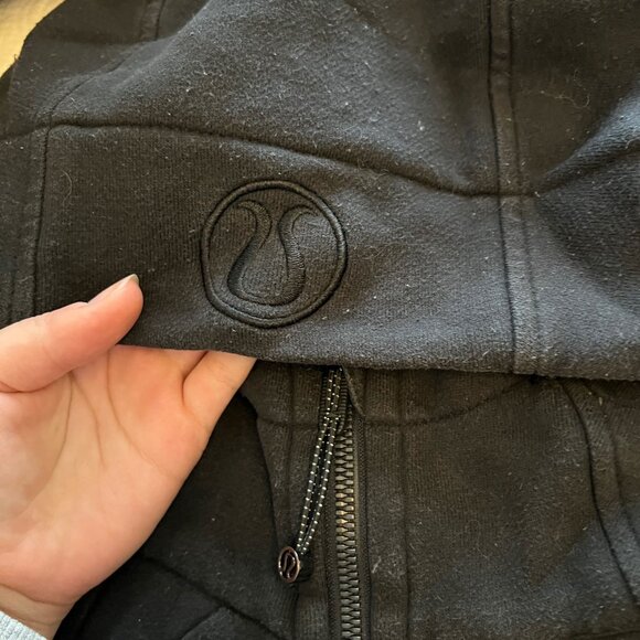 Lululemon Scuba Hoodie Full Zip Sweater Light Cotton Fleece in Black - Picture 3 of 5
